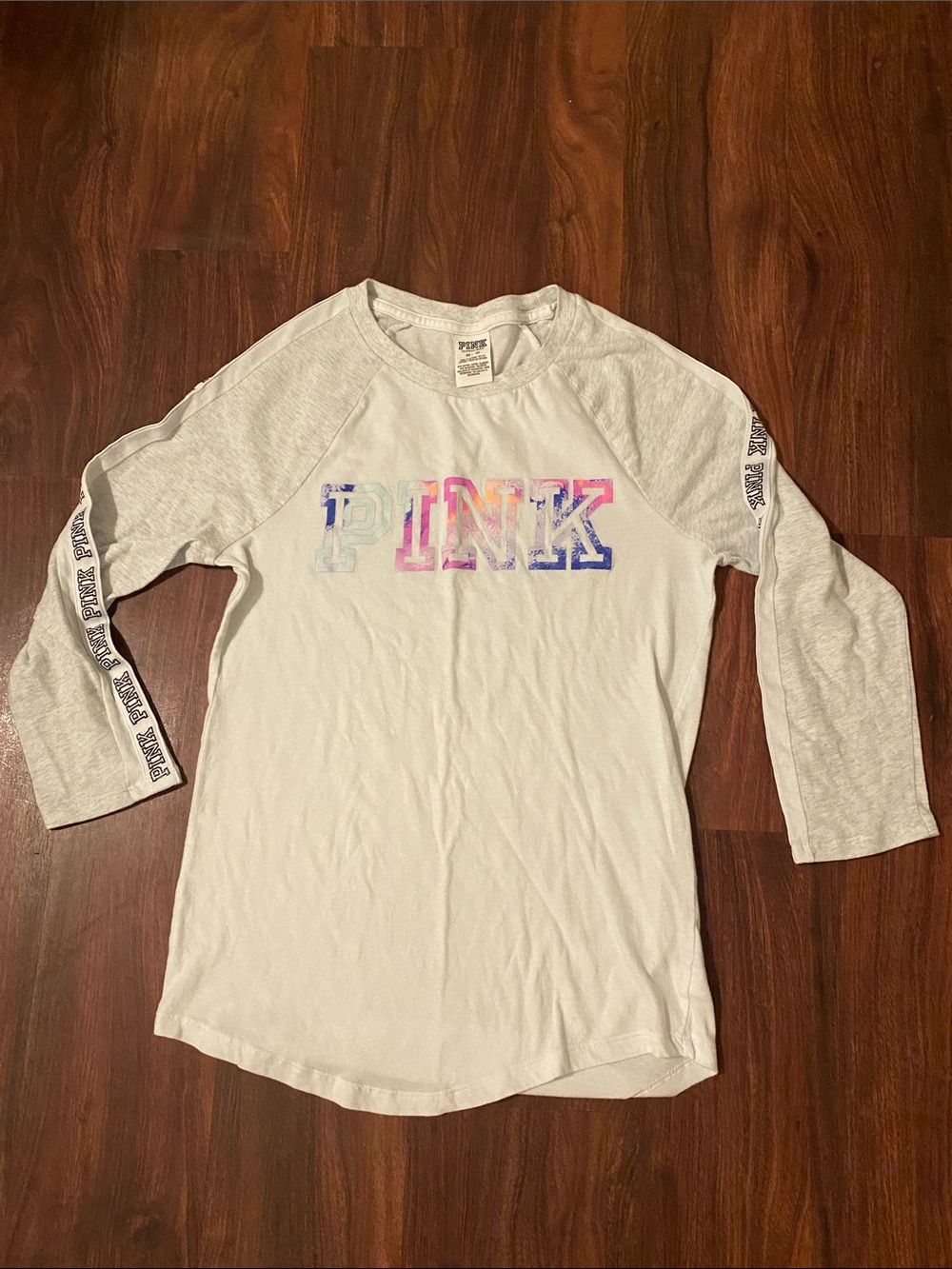 PINK Victoria's Secret White Long Sleeve Raglan Tee with Multicolor Logo